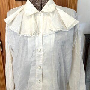 Vintage Susan Bristol Ruffle Collar Button Front Blouse Embroidered Lace Cream M